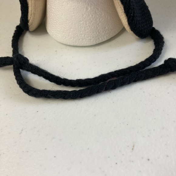 Smiley Wool Pompom Hat - Picture 3 of 8